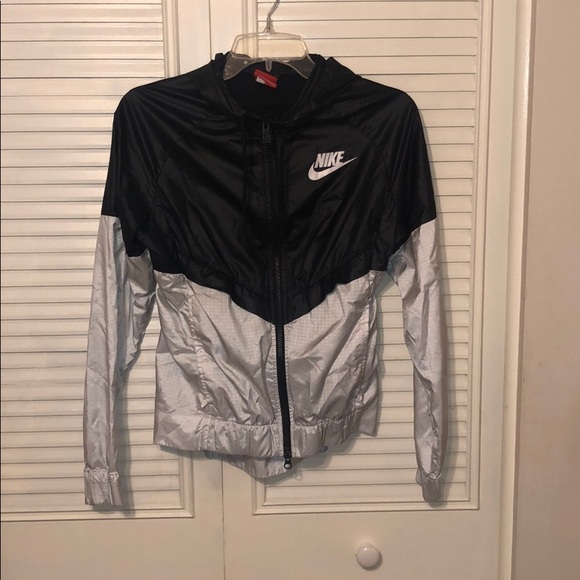 Nike Tops - Nike Sportswear windbreaker